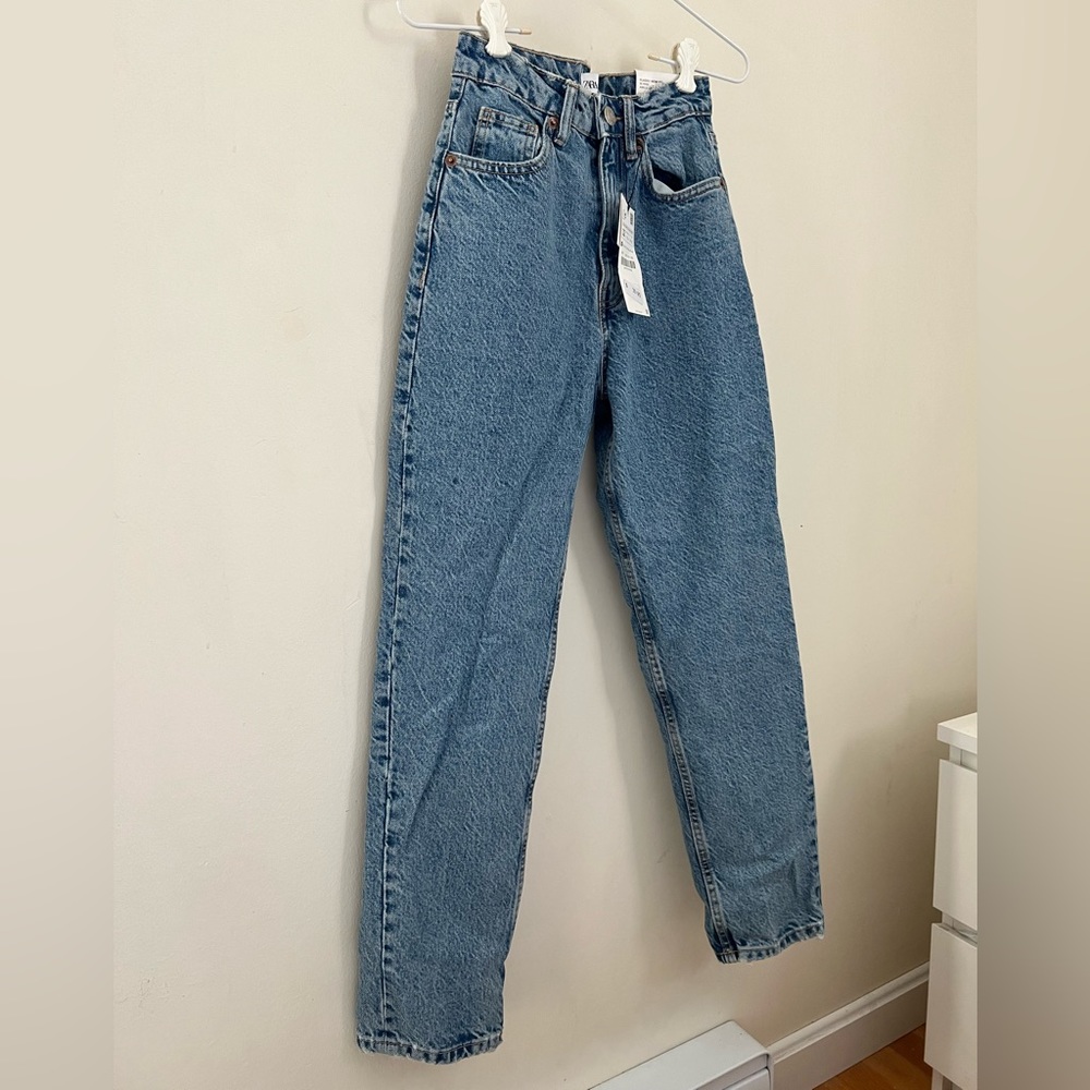 NWT Zara mom fit jeans, size 00